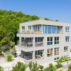 Apartament House 61, Sveta Marina